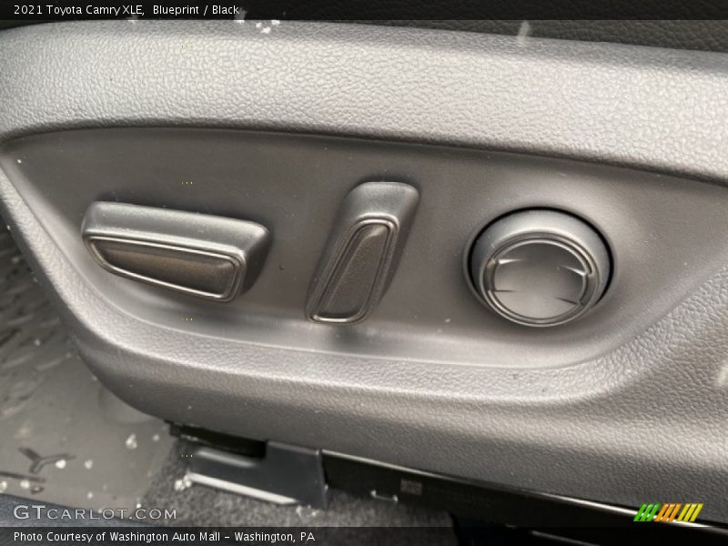 Blueprint / Black 2021 Toyota Camry XLE