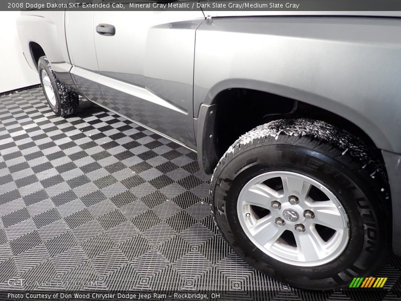 Mineral Gray Metallic / Dark Slate Gray/Medium Slate Gray 2008 Dodge Dakota SXT Extended Cab