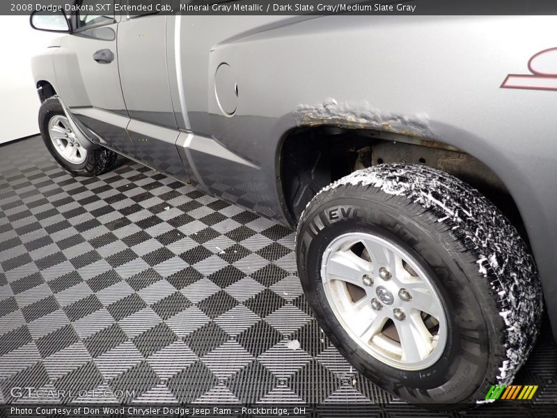 Mineral Gray Metallic / Dark Slate Gray/Medium Slate Gray 2008 Dodge Dakota SXT Extended Cab