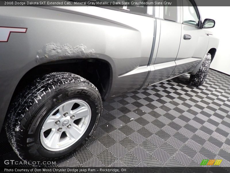 Mineral Gray Metallic / Dark Slate Gray/Medium Slate Gray 2008 Dodge Dakota SXT Extended Cab
