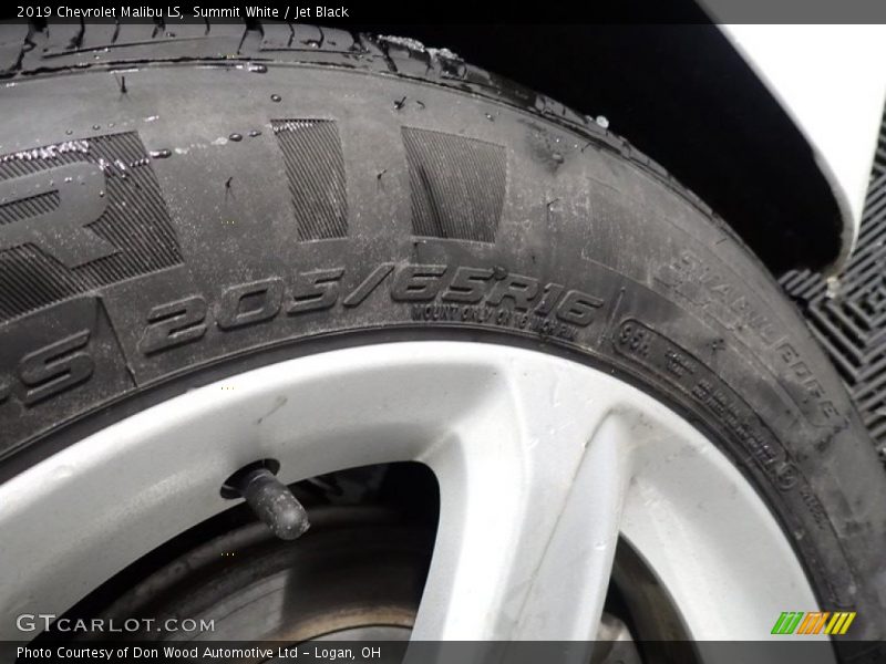 Summit White / Jet Black 2019 Chevrolet Malibu LS