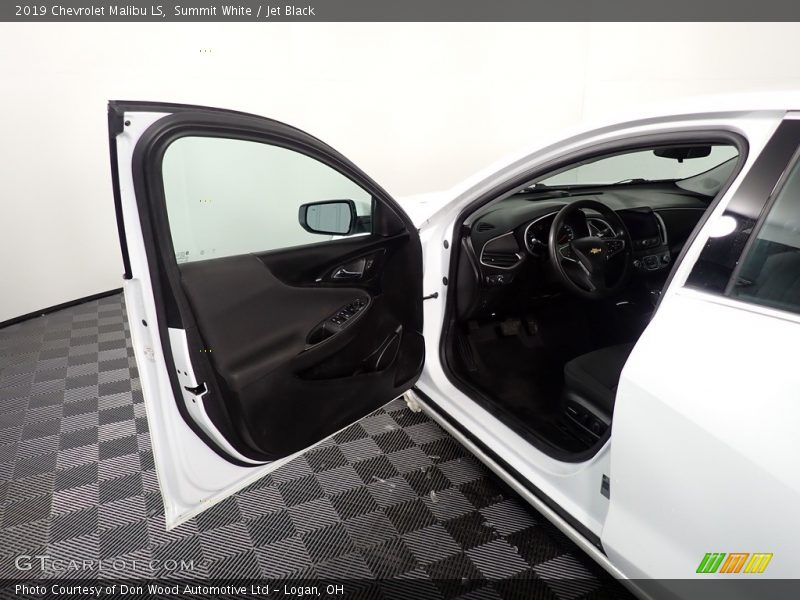 Summit White / Jet Black 2019 Chevrolet Malibu LS