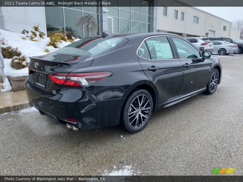 Midnight Black Metallic / Black 2021 Toyota Camry SE AWD