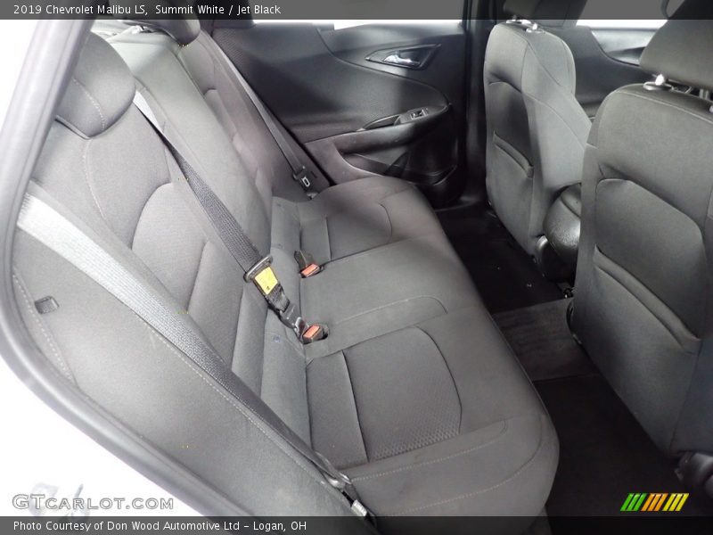 Summit White / Jet Black 2019 Chevrolet Malibu LS