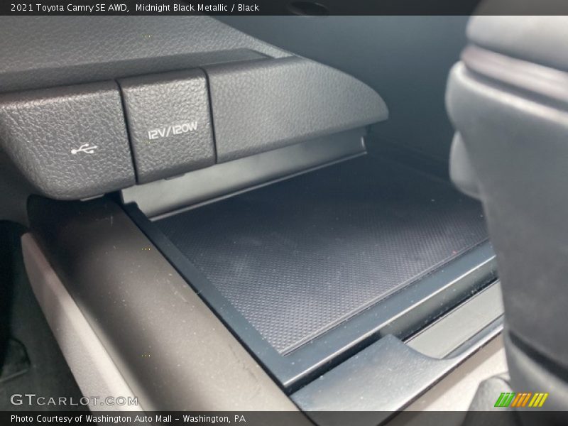 Midnight Black Metallic / Black 2021 Toyota Camry SE AWD