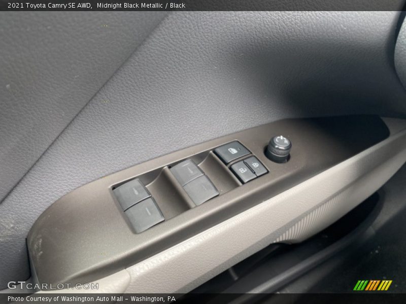 Midnight Black Metallic / Black 2021 Toyota Camry SE AWD