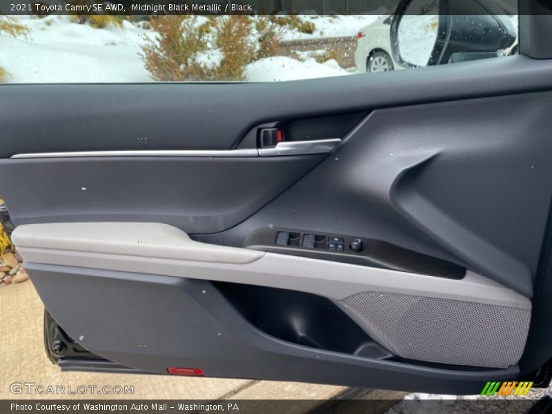 Midnight Black Metallic / Black 2021 Toyota Camry SE AWD