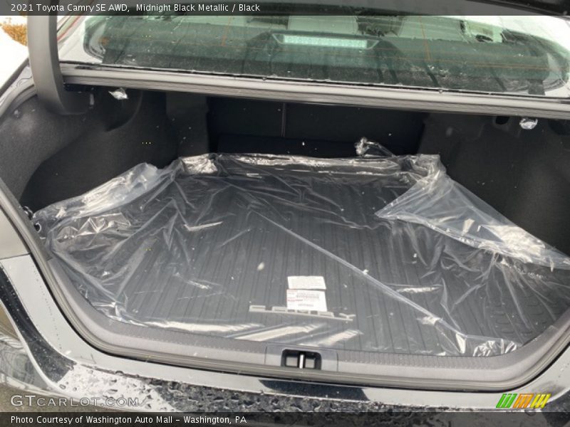 Midnight Black Metallic / Black 2021 Toyota Camry SE AWD