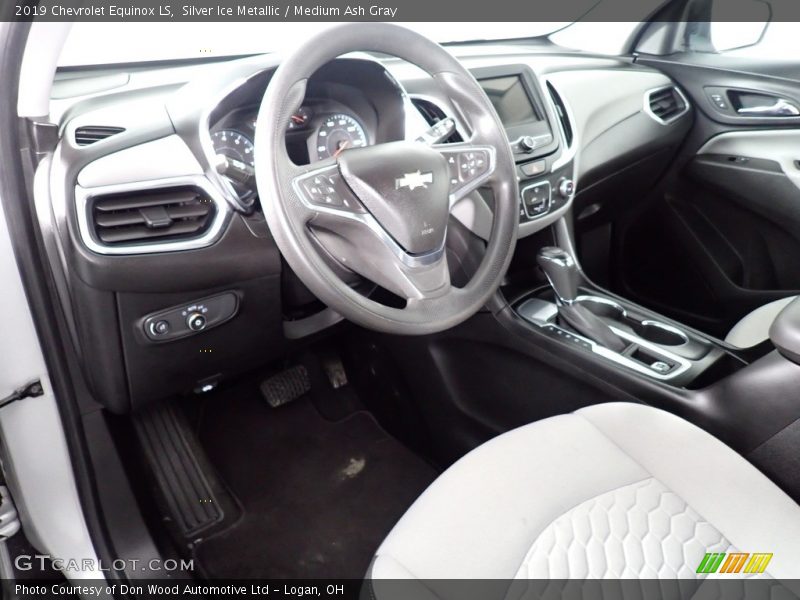 Silver Ice Metallic / Medium Ash Gray 2019 Chevrolet Equinox LS