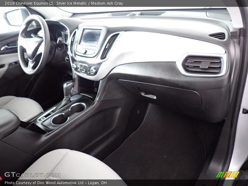 Silver Ice Metallic / Medium Ash Gray 2019 Chevrolet Equinox LS