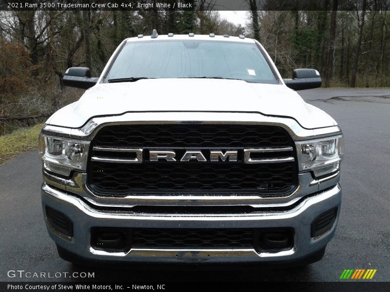 Bright White / Black 2021 Ram 3500 Tradesman Crew Cab 4x4