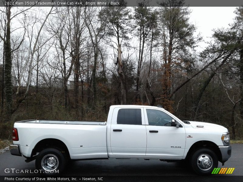 Bright White / Black 2021 Ram 3500 Tradesman Crew Cab 4x4