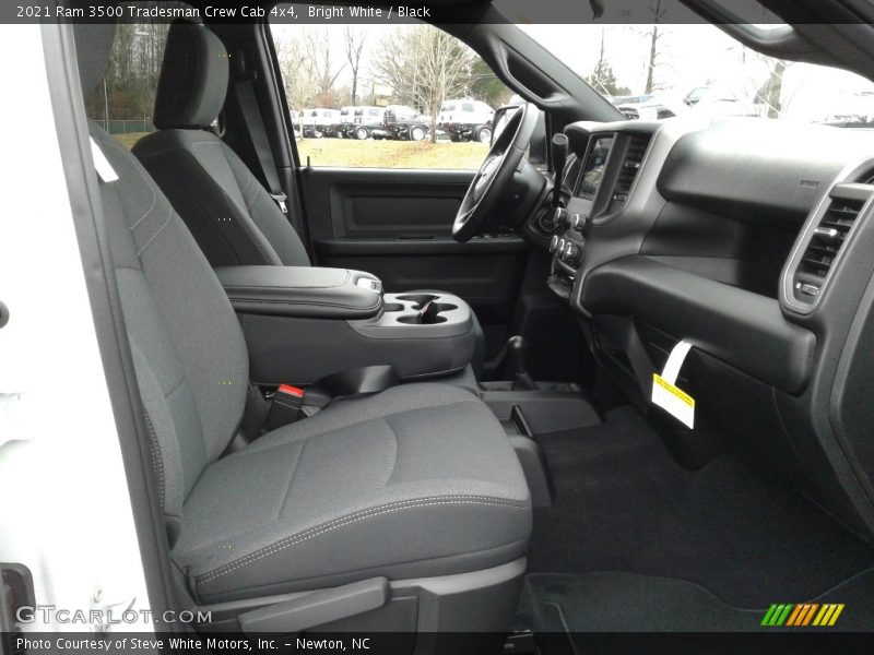 Bright White / Black 2021 Ram 3500 Tradesman Crew Cab 4x4
