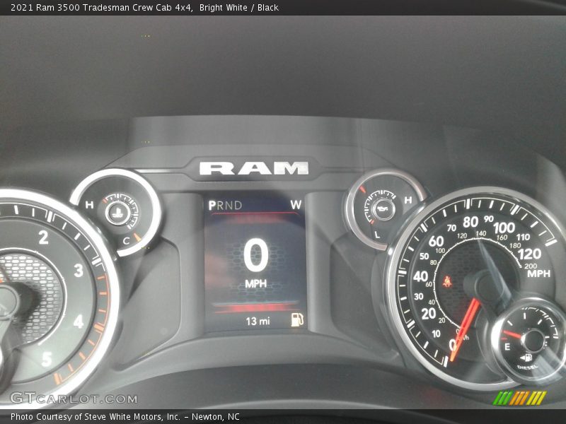 Bright White / Black 2021 Ram 3500 Tradesman Crew Cab 4x4