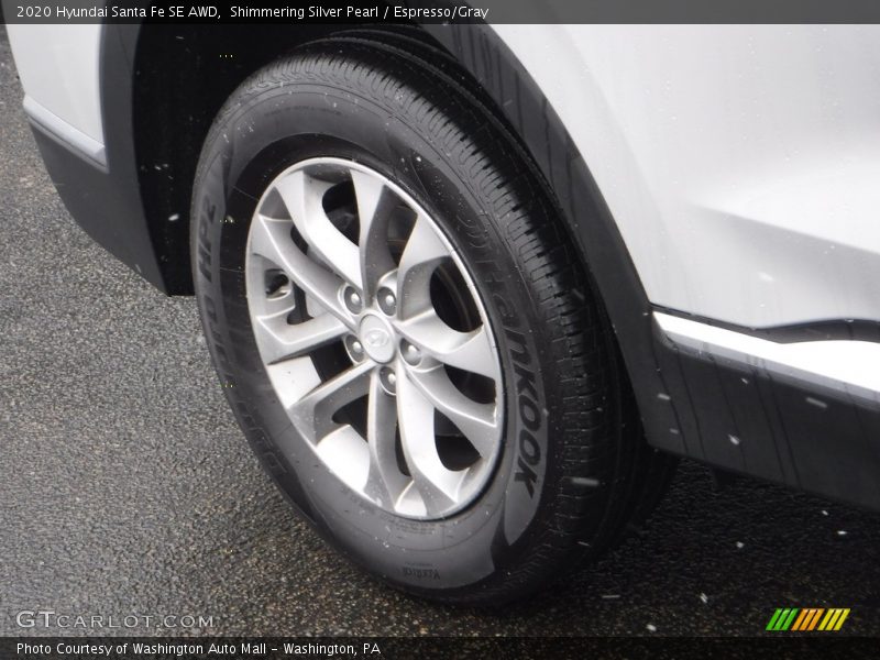 Shimmering Silver Pearl / Espresso/Gray 2020 Hyundai Santa Fe SE AWD