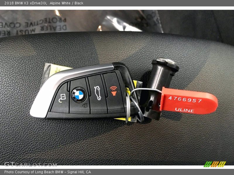 Alpine White / Black 2018 BMW X3 xDrive30i