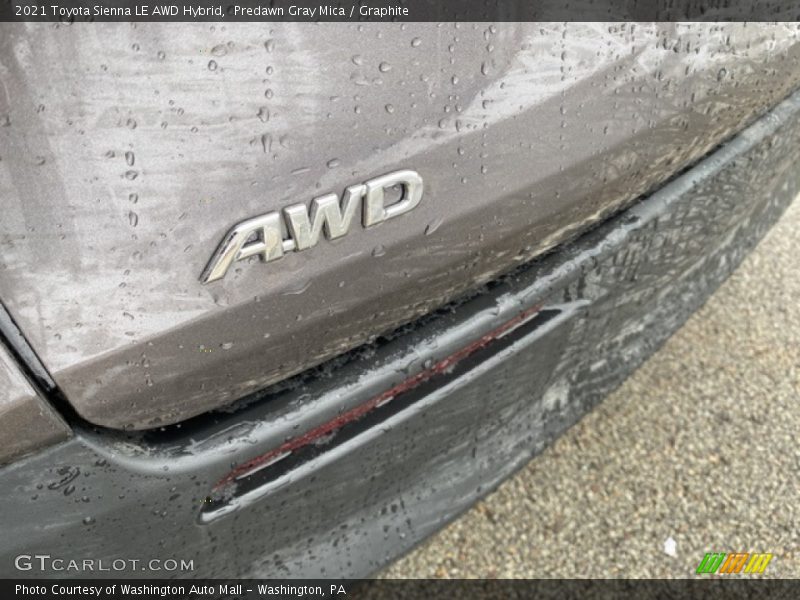 Predawn Gray Mica / Graphite 2021 Toyota Sienna LE AWD Hybrid