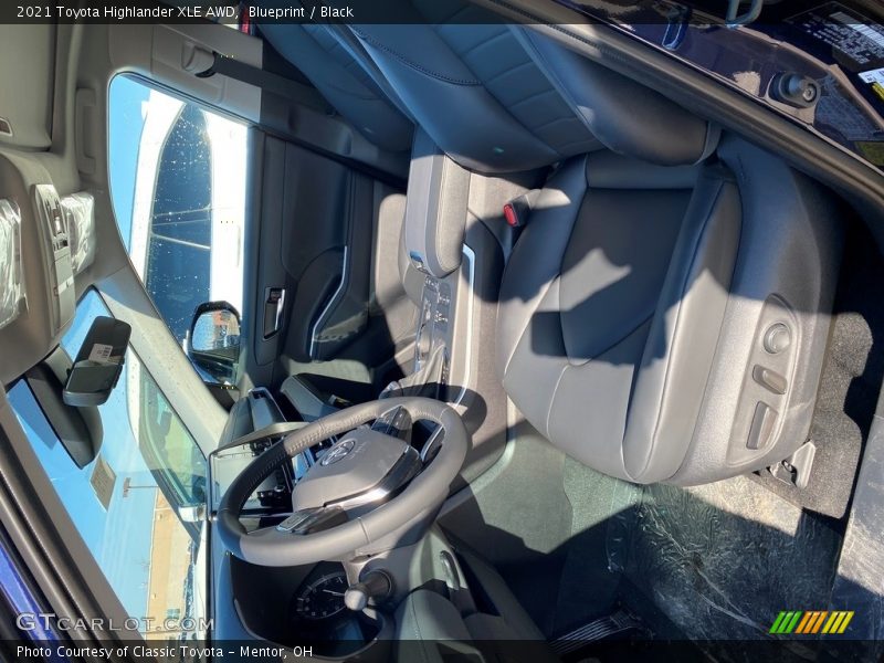 Blueprint / Black 2021 Toyota Highlander XLE AWD