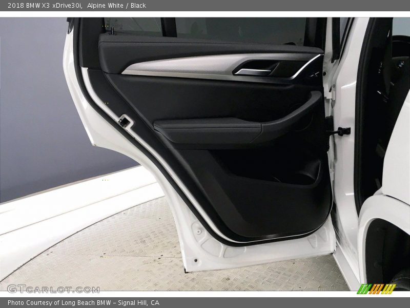 Alpine White / Black 2018 BMW X3 xDrive30i
