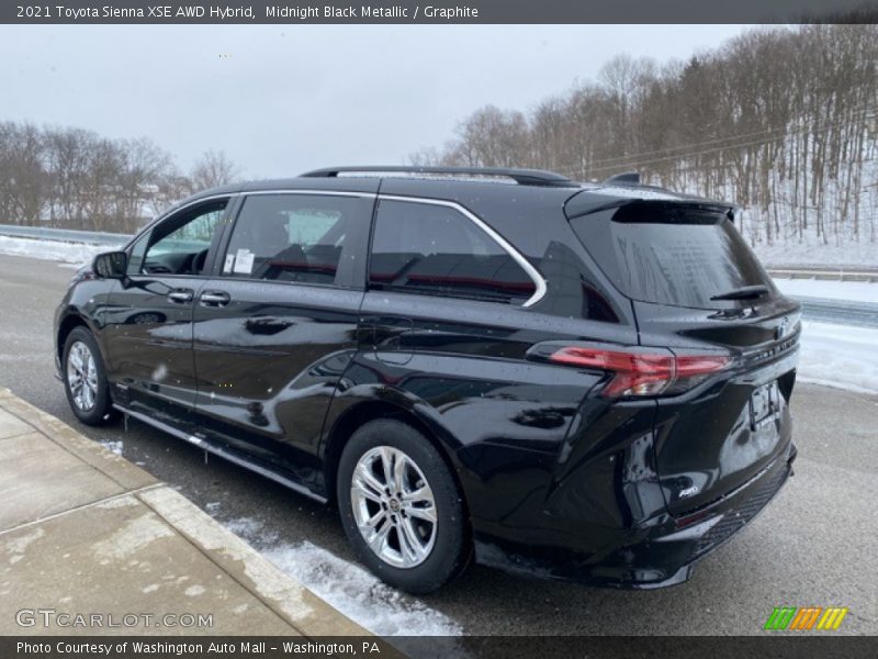 Midnight Black Metallic / Graphite 2021 Toyota Sienna XSE AWD Hybrid