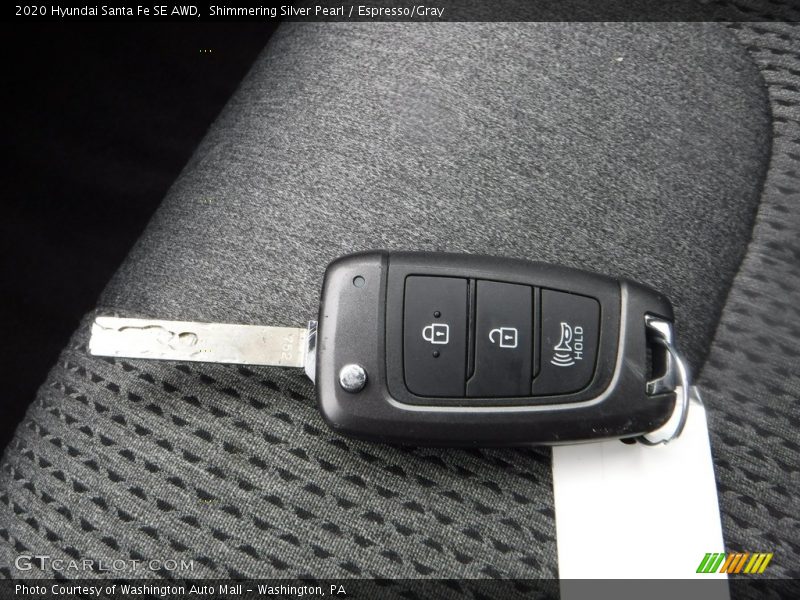 Shimmering Silver Pearl / Espresso/Gray 2020 Hyundai Santa Fe SE AWD