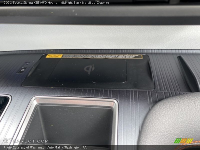 Midnight Black Metallic / Graphite 2021 Toyota Sienna XSE AWD Hybrid