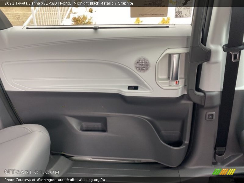 Midnight Black Metallic / Graphite 2021 Toyota Sienna XSE AWD Hybrid