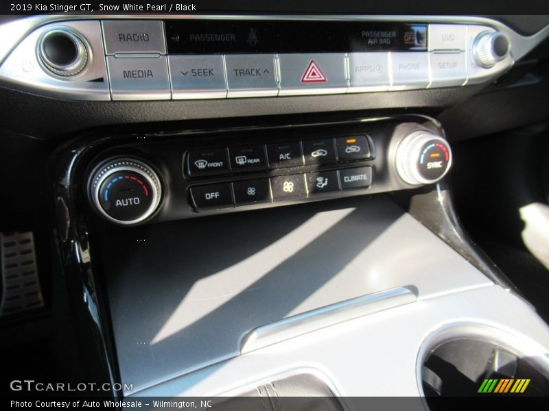 Snow White Pearl / Black 2019 Kia Stinger GT