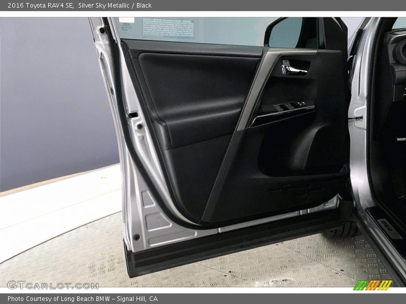 Silver Sky Metallic / Black 2016 Toyota RAV4 SE