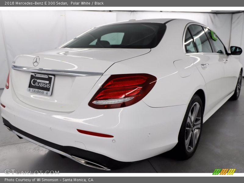 Polar White / Black 2018 Mercedes-Benz E 300 Sedan