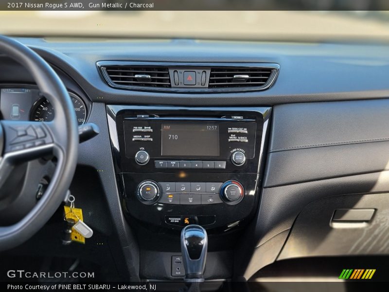 Gun Metallic / Charcoal 2017 Nissan Rogue S AWD
