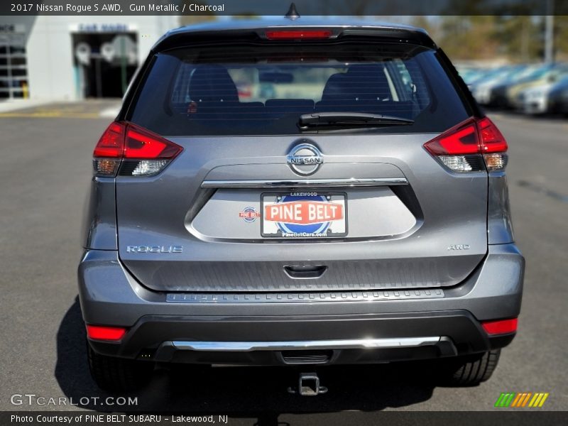 Gun Metallic / Charcoal 2017 Nissan Rogue S AWD