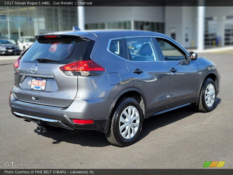Gun Metallic / Charcoal 2017 Nissan Rogue S AWD