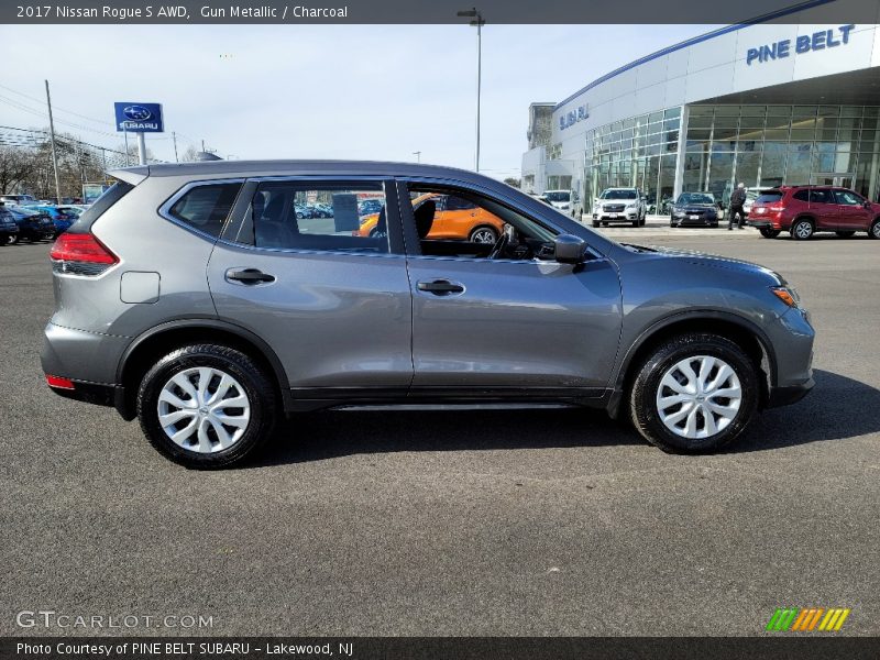 Gun Metallic / Charcoal 2017 Nissan Rogue S AWD