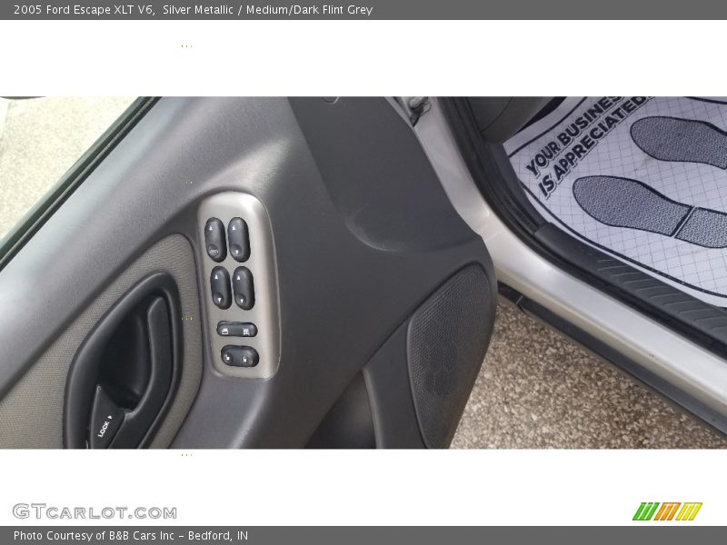 Silver Metallic / Medium/Dark Flint Grey 2005 Ford Escape XLT V6