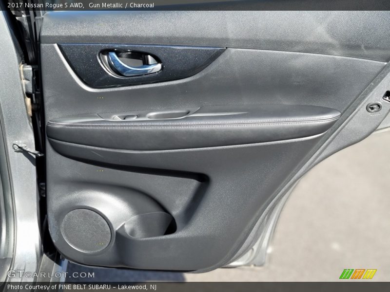 Gun Metallic / Charcoal 2017 Nissan Rogue S AWD