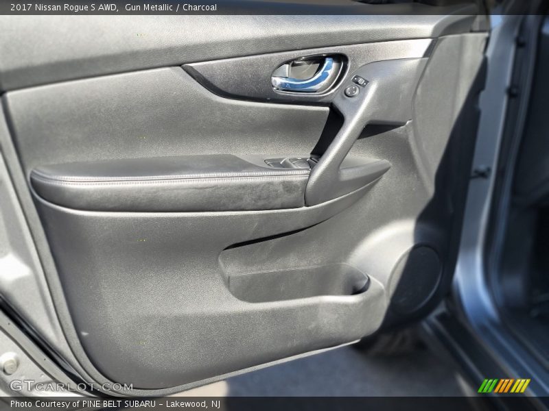 Gun Metallic / Charcoal 2017 Nissan Rogue S AWD