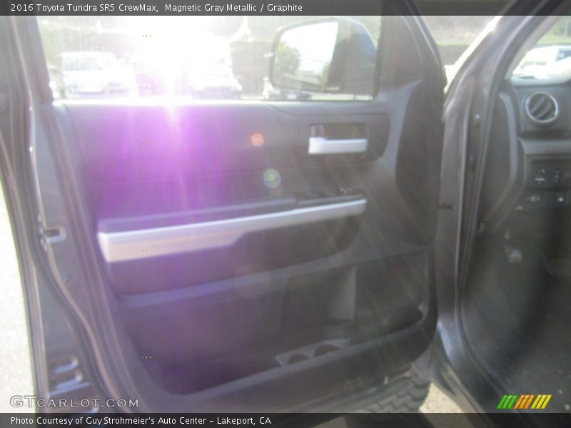 Magnetic Gray Metallic / Graphite 2016 Toyota Tundra SR5 CrewMax
