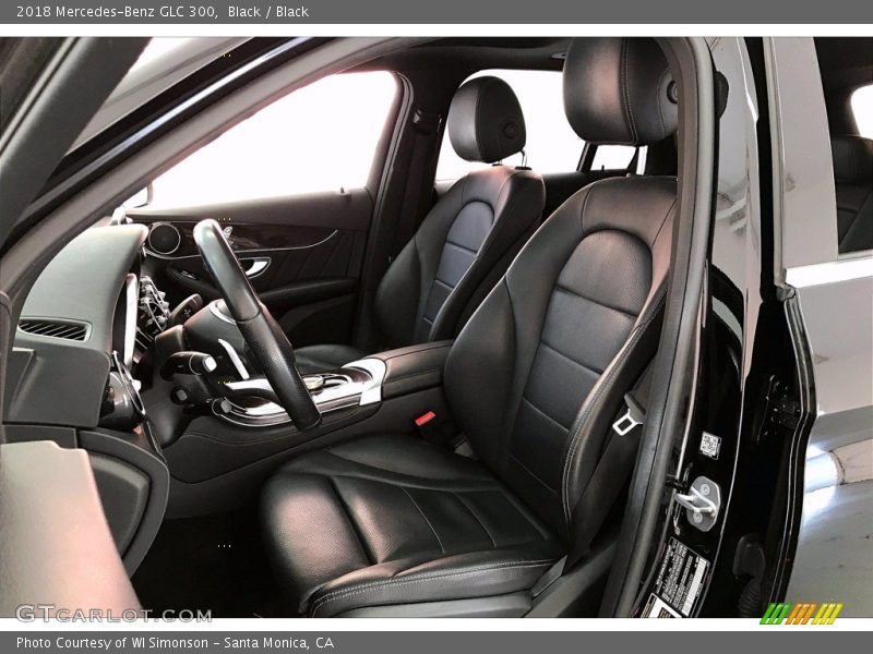 Black / Black 2018 Mercedes-Benz GLC 300
