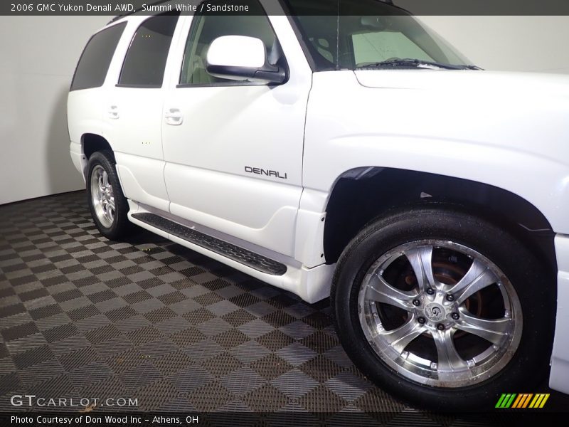 Summit White / Sandstone 2006 GMC Yukon Denali AWD