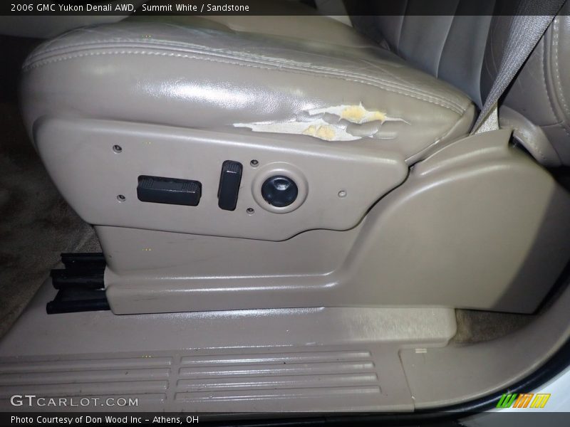 Summit White / Sandstone 2006 GMC Yukon Denali AWD