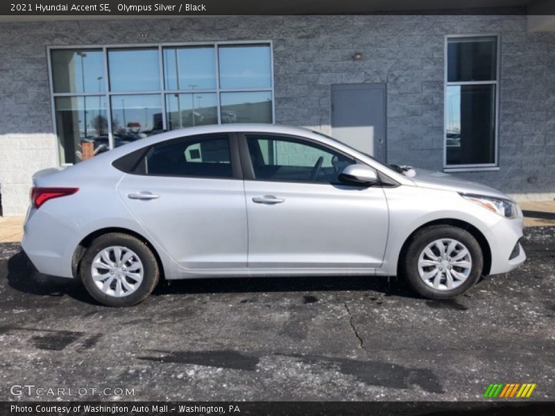 Olympus Silver / Black 2021 Hyundai Accent SE