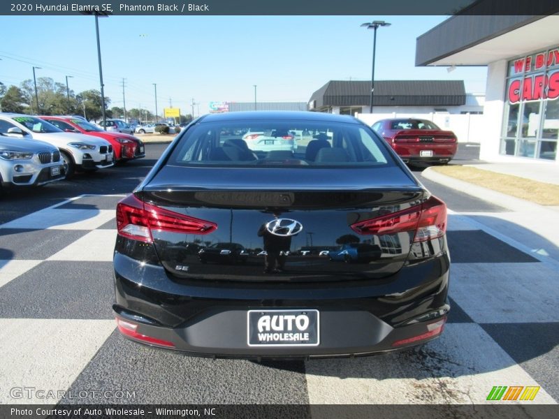Phantom Black / Black 2020 Hyundai Elantra SE