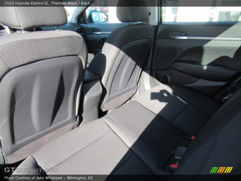 Phantom Black / Black 2020 Hyundai Elantra SE