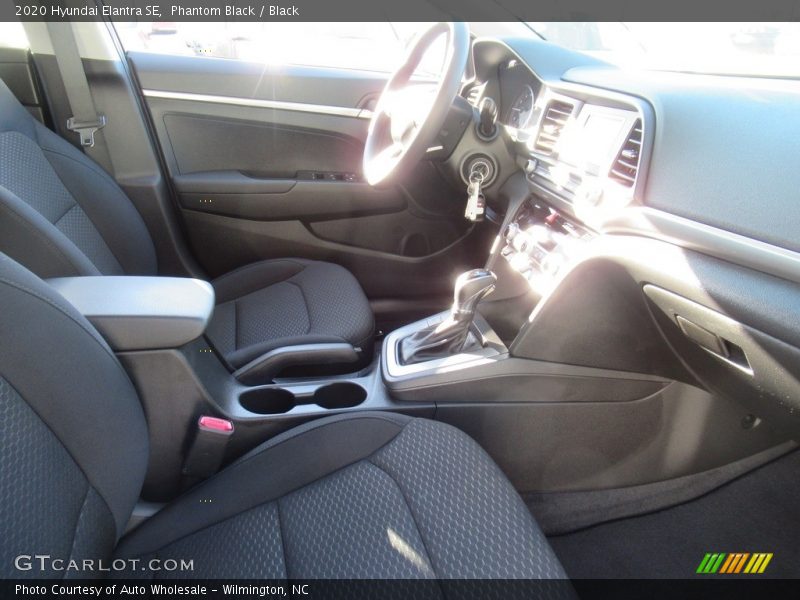 Phantom Black / Black 2020 Hyundai Elantra SE