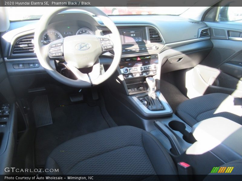 Phantom Black / Black 2020 Hyundai Elantra SE