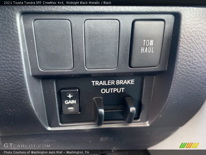 Midnight Black Metallic / Black 2021 Toyota Tundra SR5 CrewMax 4x4