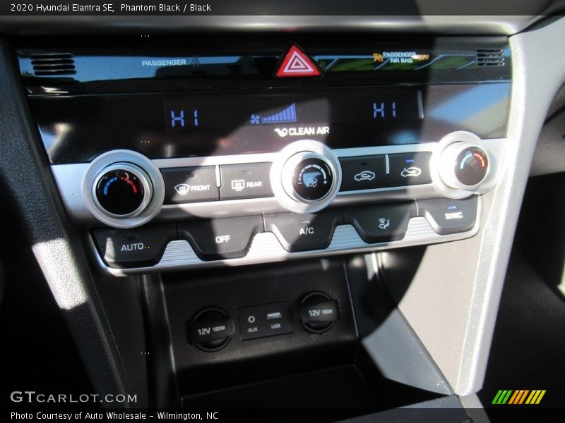 Phantom Black / Black 2020 Hyundai Elantra SE
