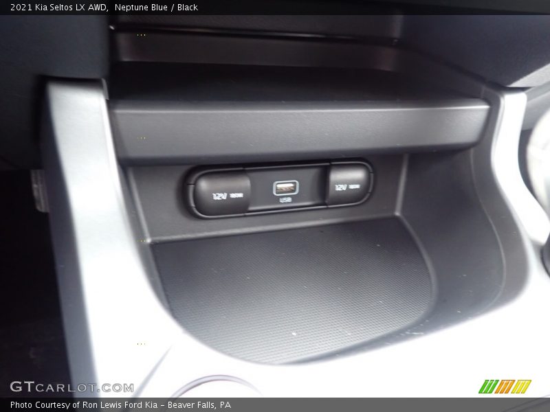 Neptune Blue / Black 2021 Kia Seltos LX AWD