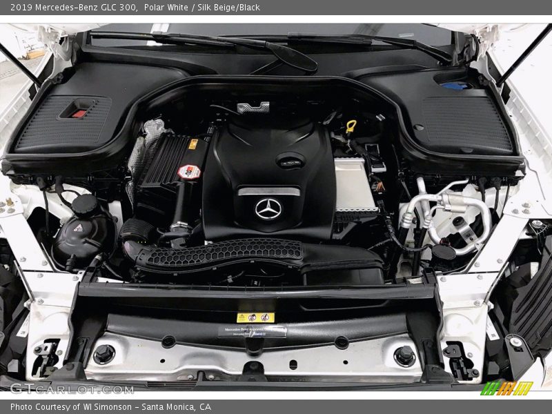 Polar White / Silk Beige/Black 2019 Mercedes-Benz GLC 300